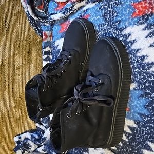 Demonia men's 8 creeper boot